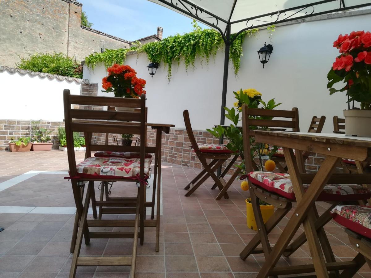 B&B La Terrazza Mântua Exterior foto